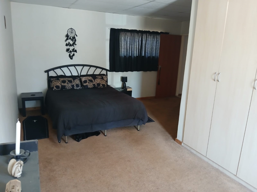 2 Bedroom Property for Sale in Riebeeckstad Free State